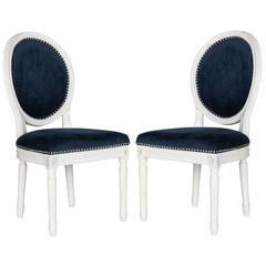 HOLLOWAY 19''H FRENCH BRASSERIE VELVET OVAL SIDE CHAIR - SILVER NAIL HEADS