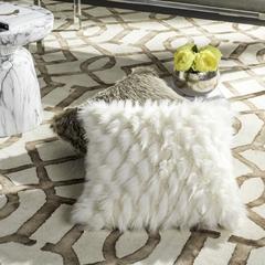 LUXE FEATHER