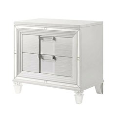 White Nightstand with Usb Port and Modern Design for Bedroom Storage