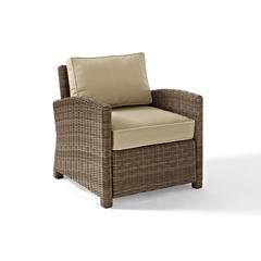 Weathered Brown Outdoor Wicker Arm Chair with Durable Frame and Comfortable
