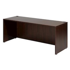Mahogany Office Desk With Spacious Surface And Classic Finish