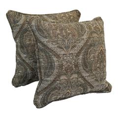 18-inch Double-corded Patterned Jacquard Chenille Square Throw Pillows with Inserts (Set of 2)  9810-CD-S2-JCH-CO-40