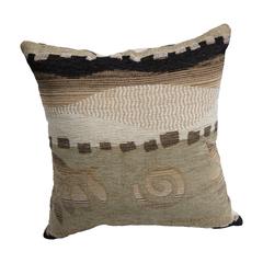 17-inch Tapestry Throw Pillow with Insert  9910-S1-ZP-ID-046