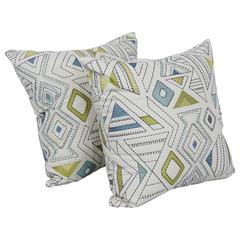 17-inch Jacquard Throw Pillows with Inserts (Set of 2)  9910-S2-ID-075