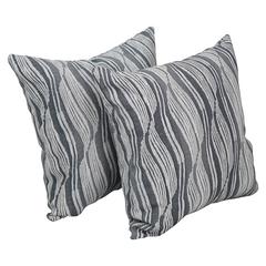 17-inch Jacquard Throw Pillows with Inserts (Set of 2)  9910-S2-ID-084