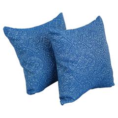 17-inch Jacquard Throw Pillows with Inserts (Set of 2)  9910-S2-ID-111