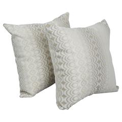 17-inch Jacquard Throw Pillows with Inserts (Set of 2)  9910-S2-ID-126