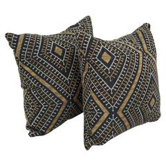 17-inch Jacquard Throw Pillows with Inserts (Set of 2)  9910-S2-ID-142