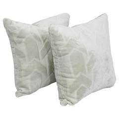 17-inch Jacquard Throw Pillows with Inserts (Set of 2)  9910-S2-ID-151