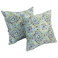 17-inch Square Polyester Outdoor Throw Pillows (Set of 2) 9910-S2-OD-118