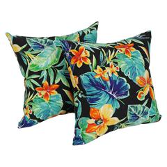17-inch Square Solid Polyester Outdoor Throw Pillows (Set of 2)  9910-S2-REO-62