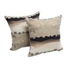 17-inch Tapestry Throw Pillows with Inserts (Set of 2) 9910-S2-ZP-ID-046