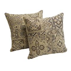 17-inch Tapestry Throw Pillows with Inserts (Set of 2) 9910-S2-ZP-ID-047