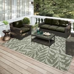 Yuma Green Coastal Floral 5' x 7'6" Area Rug Green AYU35