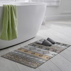 Yuma Gray Transitional Southwest 1'8" x 2'6" Accent Rug Gray AYU42