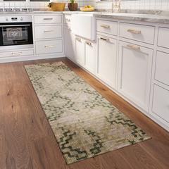 Yuma Green Transitional Trellis 2'3" x 7'6" Runner Rug Green AYU45