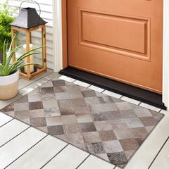 Laredo Gray Animal Patchwork 1'8" x 2'6" Accent Rug Gray ALR32