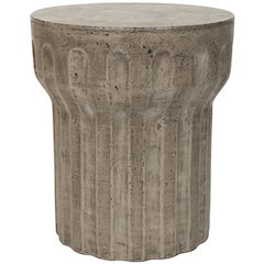 Vesta Indoor/Outdoor Modern Concrete Round 15.3-Inch Dia Accent Table