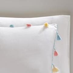 Tassel Comforter Set with Heart Shaped Throw Pillow