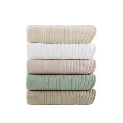 Oversized Quilted Throw with Scalloped Edges