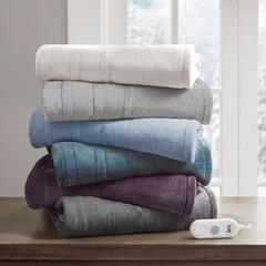 Plush Heated Throw, Dark Grey color
