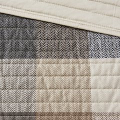 6 Piece Printed Herringbone Quilt Set with Throw Pillows