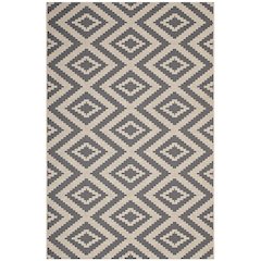 Jagged Geometric Diamond Trellis Indoor and Outdoor 8x10 Area Rug