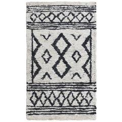8' x 10' Hand-Woven Rectangle Rug