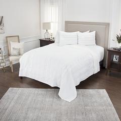 Rizzy Home 20" x 26" Standard Sham- BQ4438