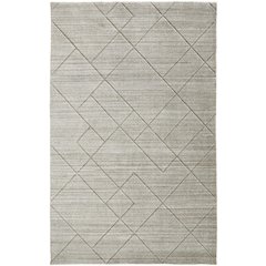 Redford Transitional Solid, Ivory/Silver, 3'-6" x 5'-6" Accent Rug