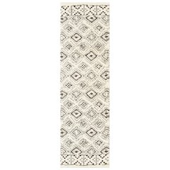 VERONA Ivory 2' 3 X  7' 6 Area Rug