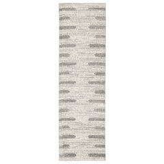 VERONA Ivory 2' 3 X  7' 6 Area Rug
