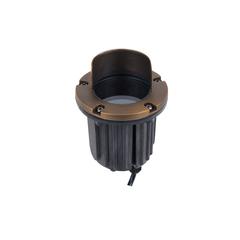 Cast brass well light with integrated canopy