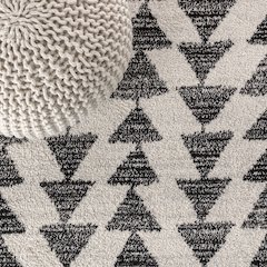 Aisha Moroccan Triangle Geometric Area Rug