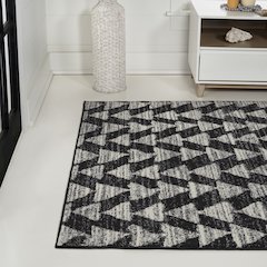 Aisha Moroccan Triangle Geometric Area Rug