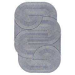 Cream/Navy 5 ft. x 8 ft. Indoor/Outdoor Shaped Area Rug