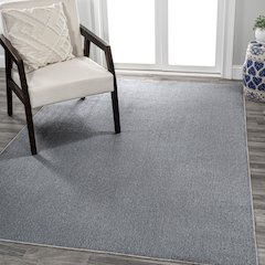 Twyla Classic Solid Low-Pile Machine-Washable Area Rug