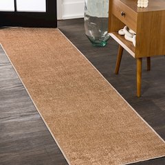 Twyla Classic Solid Low-Pile Machine-Washable Runner Rug