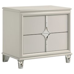 Gwendolyn Pearl White 2-drawer Nightstand Bedside Table