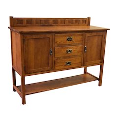Mission Turner Sideboard With 3 Drawers And 2 Doors