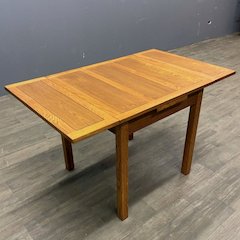 Mission Oak Kitchen Table With 2 Leaves - Michael's Cherry