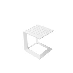 Leaf Sid Table, White In Aluminum