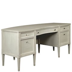 Executive Wood Desk with 5 Drawers – Traditional Office Desk in Brown Finish