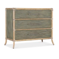 Retreat Pole Rattan Chest