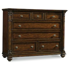 Hooker Furniture Leesburg 7 Drawer Dresser in Mahogany