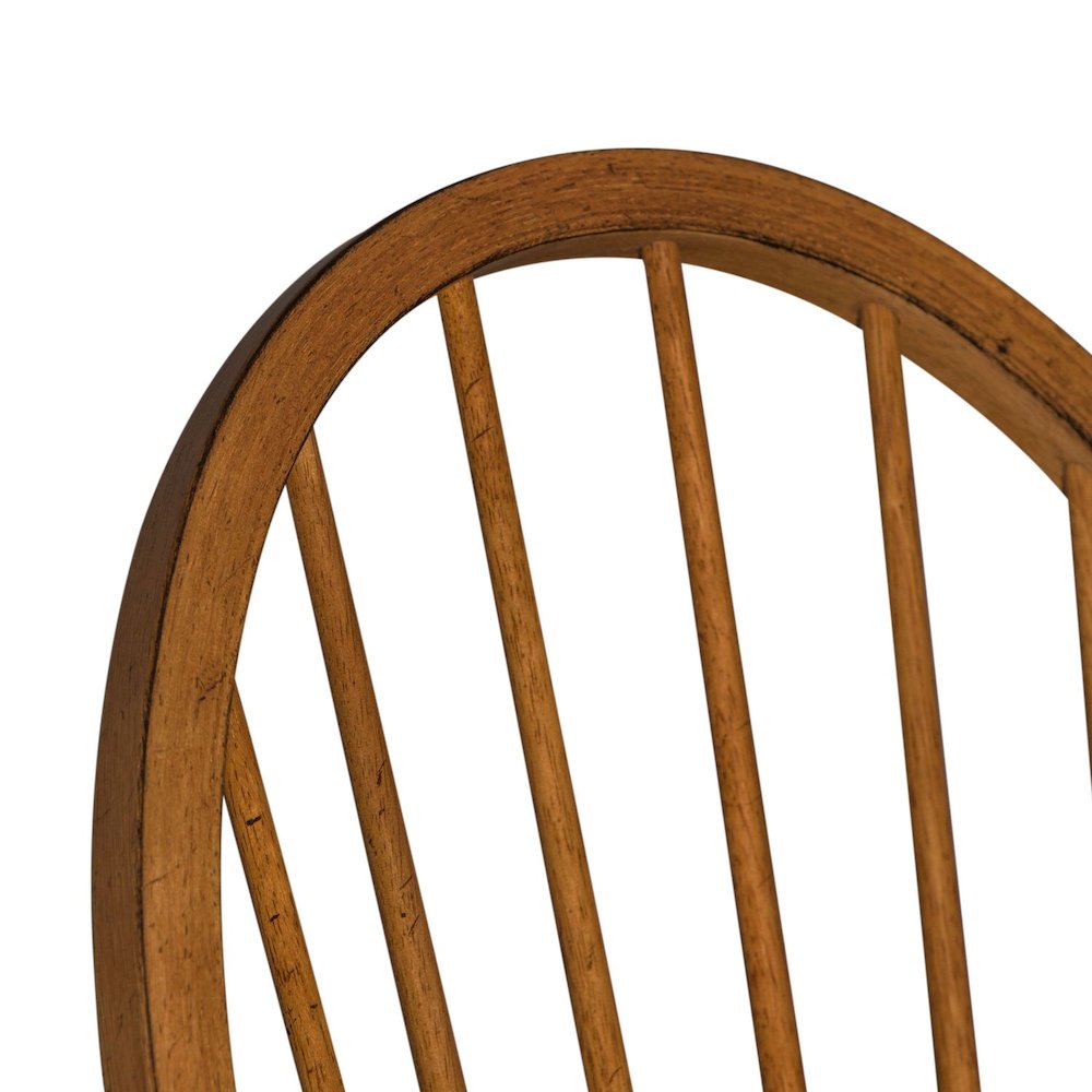 Hearthstone Ridge Windsor Back Arm Chair in Tobacco. Picture 6