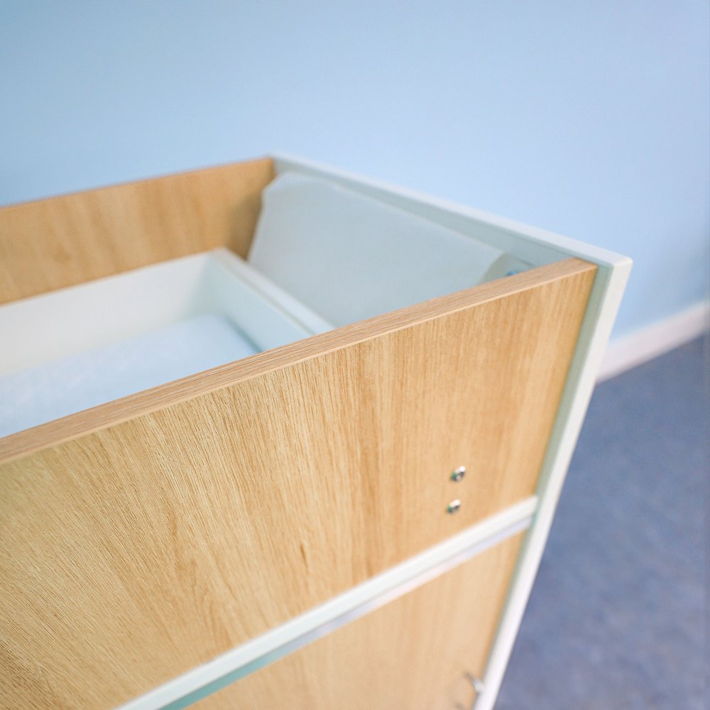Infant Changing Cabinet in Brown and White Color. Picture 4