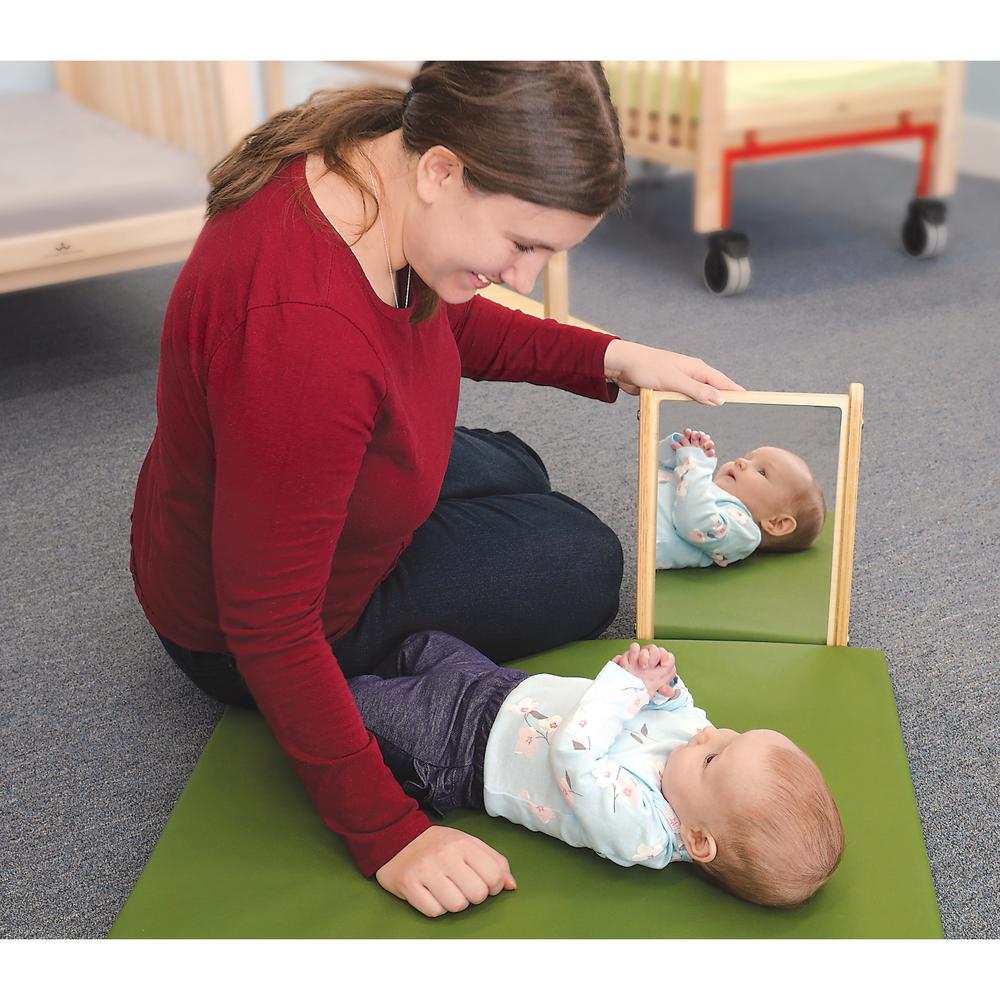 Infant Mirror Stand. Picture 2