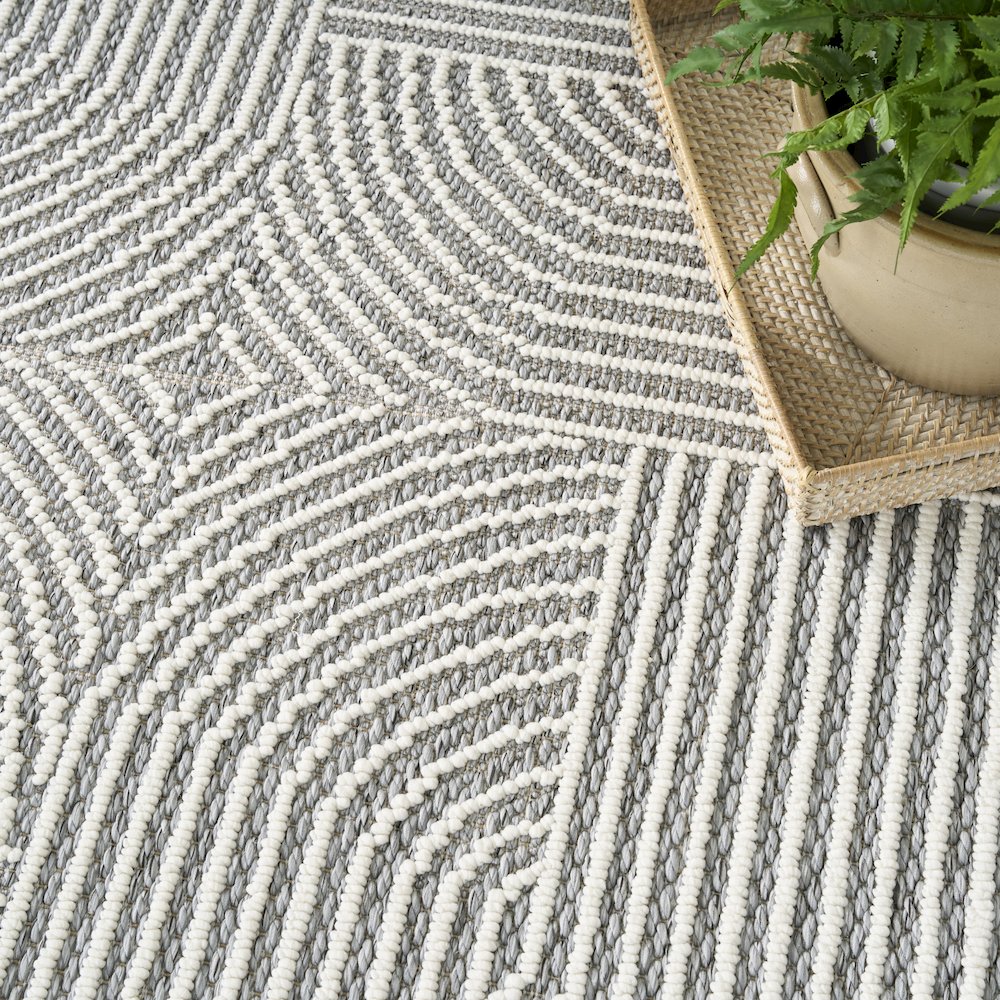 Textured Home 7'10" x 9'10" Charcoal Ivory Modern Indoor Rug. Picture 8