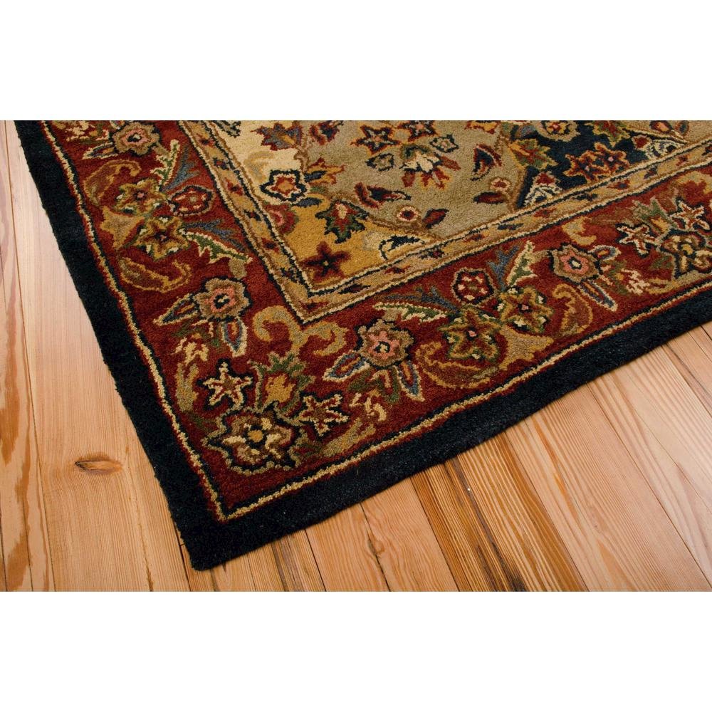 Traditional Rectangle Area Rug, 3' x 4'. Picture 3